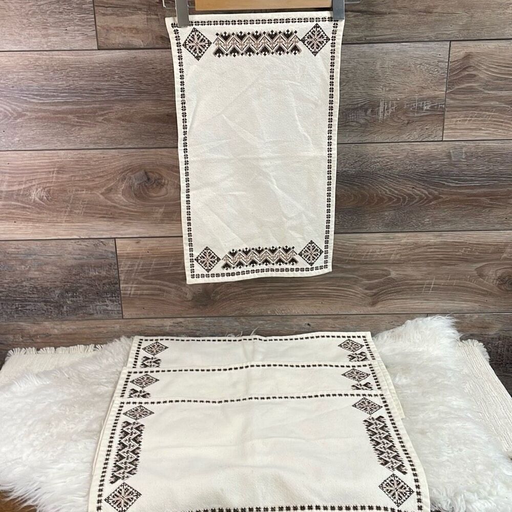 Vintage Table Linens Placemats (4) Embroidered Southwestern Vibe Cream Brown